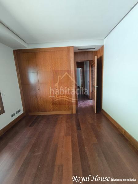 Foto 557d7a6d-a6fe-4fa4-a284-4f5f88fae4ed. Casa aparellada amb calefacció aparcament piscina a Collado Villalba