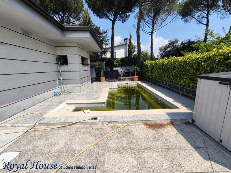 Foto 610f8855-7bf5-4563-ab14-5f8c8926f7c0. Casa aparellada amb calefacció aparcament piscina a Collado Villalba