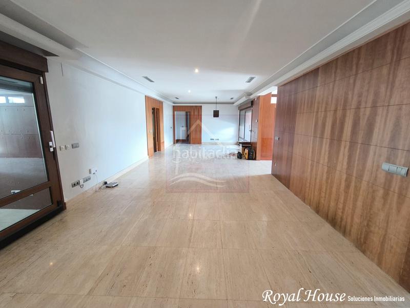 Foto 68002dd9-3d08-4b5b-bdfe-3c84fe452027. Casa aparellada amb calefacció aparcament piscina a Collado Villalba