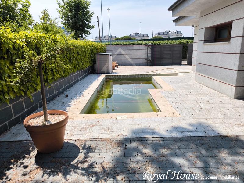 Foto 73d4a9fa-58f0-4781-8b1c-47d8397c7e31. Casa aparellada amb calefacció aparcament piscina a Collado Villalba