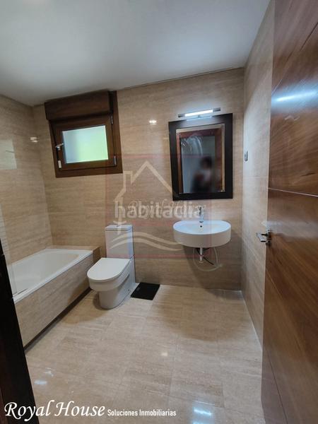 Foto a74bf0a4-2eab-48b4-ba0e-cd744e5a83b2. Casa aparellada amb calefacció aparcament piscina a Collado Villalba