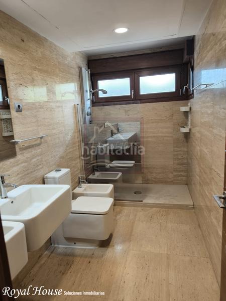 Foto ab177dbe-9e6f-4819-aee3-802562b67499. Casa aparellada amb calefacció aparcament piscina a Collado Villalba