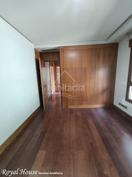 Foto caedb283-dc80-4648-b0ae-df704d26dc34. Casa aparellada amb calefacció aparcament piscina a Collado Villalba