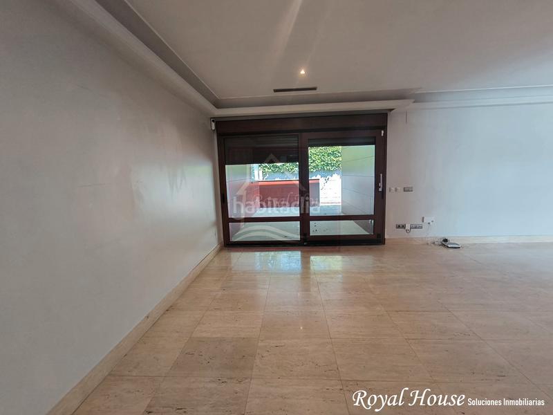 Foto cc6256a4-8574-4e8d-864a-8942a975ad2a. Casa aparellada amb calefacció aparcament piscina a Collado Villalba