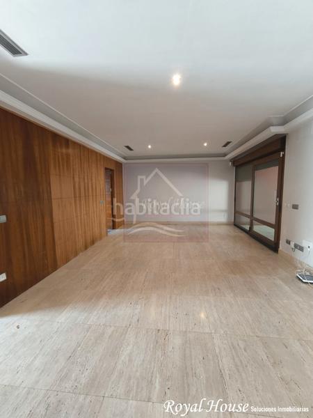 Foto efe86c97-d458-4bdc-9278-10295f1e8902. Casa aparellada amb calefacció aparcament piscina a Collado Villalba