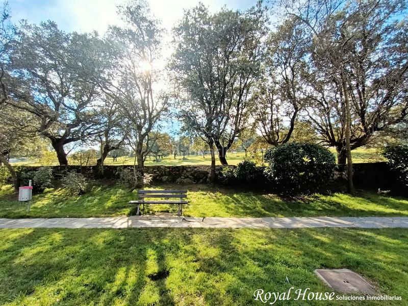 Foto 2f517cf5-24f5-478c-860e-9e3ca796fa27. Flat with heating parking pool in El Guijo-Colonia España Galapagar