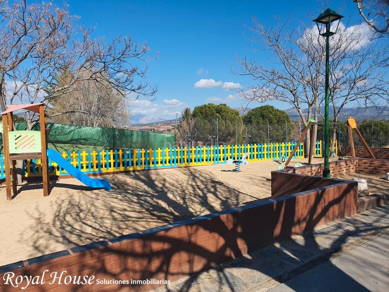 Foto 836c7861-0865-48aa-a434-fb9c131396a2. Flat with heating parking pool in El Guijo-Colonia España Galapagar