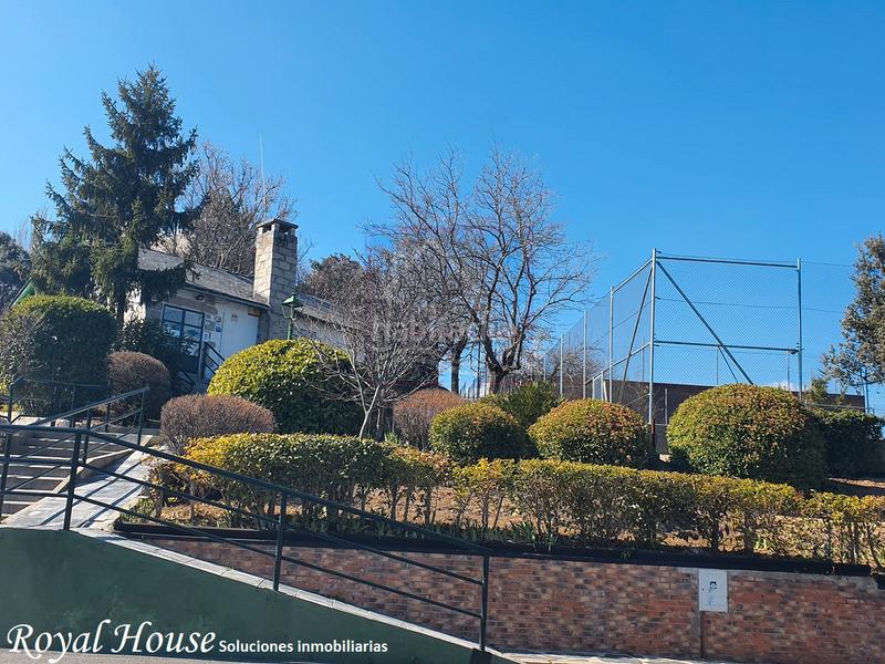 Foto c366fde5-37c7-4229-ad32-e87b6db6ea66. Flat with heating parking pool in El Guijo-Colonia España Galapagar