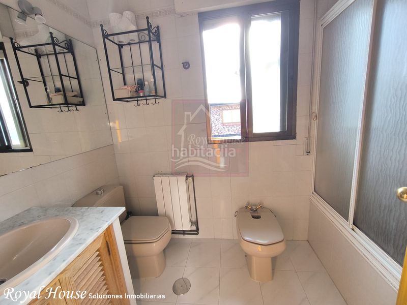 Foto e48f43a8-756d-4a81-b6a5-b19de29e0ad4. Casa adossada amb xemeneia calefacció piscina a El Guijo-Colonia España Galapagar