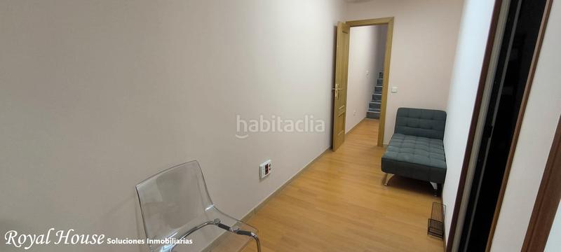 Foto b19430c5-2d45-4d32-839b-51f29be2c97b. Local comercial a calle los madroños 6 a Villalba Estación Collado Villalba
