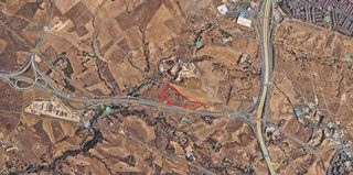 Finca r�stica en Poligono diseminados 83