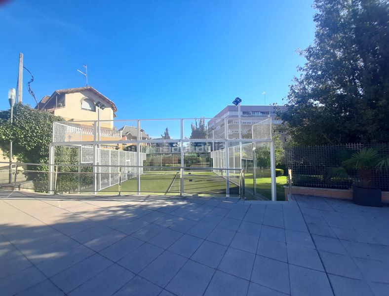 Foto 52433e39-21ae-4e2c-8daf-ce9977bf0b9b. Rent flat with heating parking pool in Valdezarza Madrid