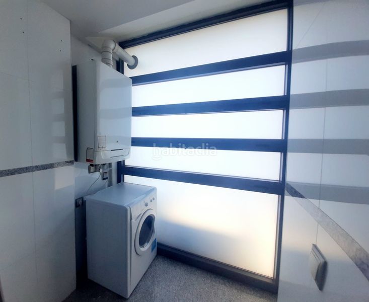 Foto 73218ef2-2cdd-4785-b4ec-82612bc5db33. Rent flat with heating parking pool in Valdezarza Madrid