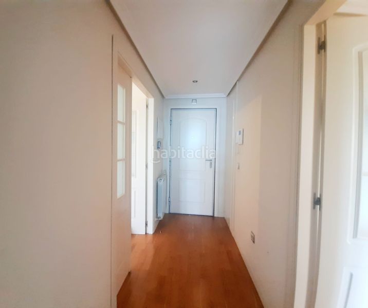 Foto ab204f16-1b9d-430c-99c7-f1733865bf07. Rent flat with heating parking pool in Valdezarza Madrid