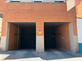 Parking coche en Calle eugenio serrano 12. Plaza de garaje en getafe