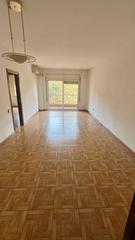 Etagenwohnung in La Verneda - La Pau. Finca de obra vista!!!!!