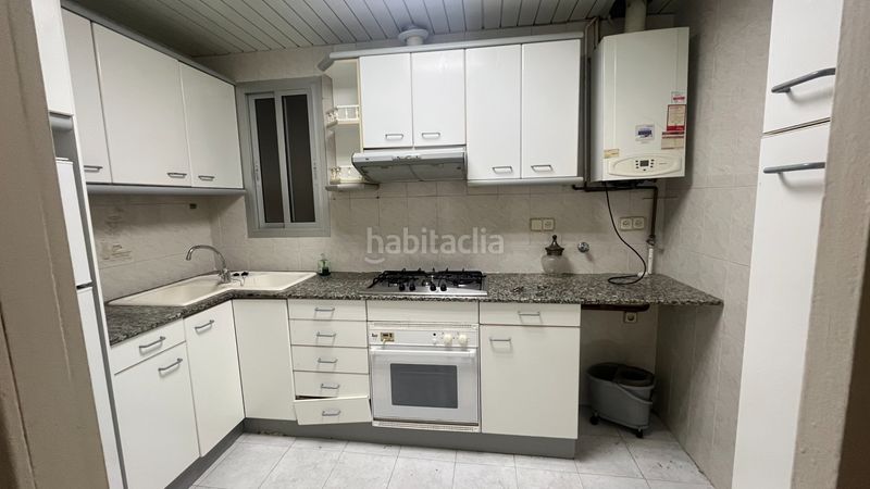 Foto f84fb72a-c62a-40c9-ad96-a0f9b4120b48. Pis amb calefacció a La Nova Esquerra de l´Eixample Barcelona