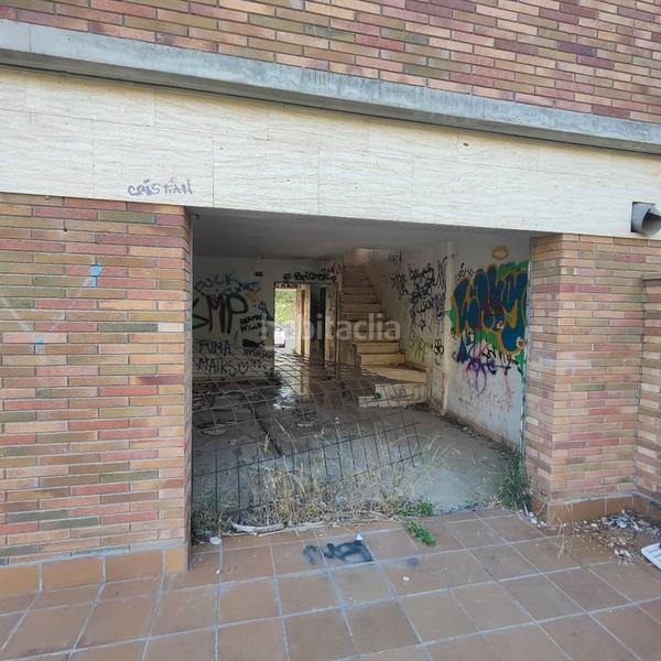 Foto 2221eaa4-e227-4adc-95db-de9e37b10842. Reihenhaus in carrer rafel casanova 4a in Torrelles de Llobregat