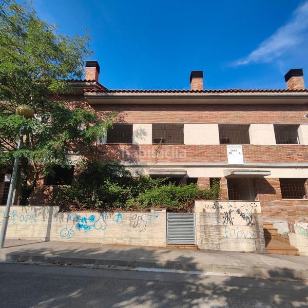 Foto 3b75a9bf-1880-4766-ba45-5e8742b7d1c3. Reihenhaus in carrer rafel casanova 4a in Torrelles de Llobregat