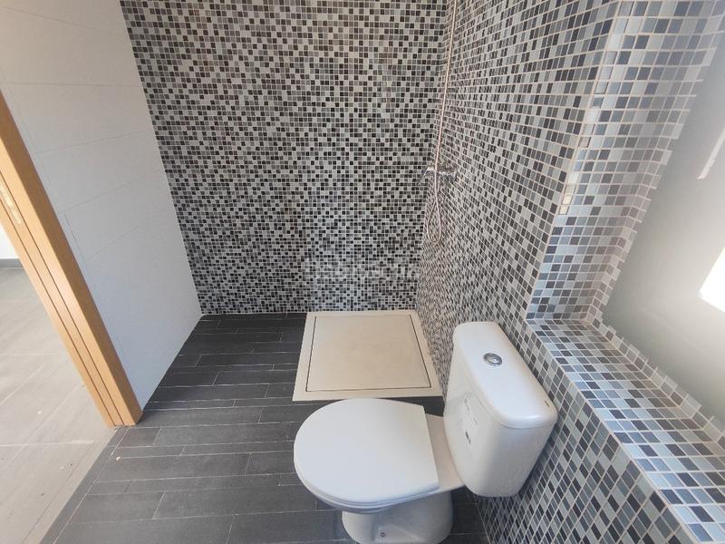 Foto a620b1d0-3b5b-421b-82a1-71ccc2d2ebf7. Casa aparellada a Olèrdola