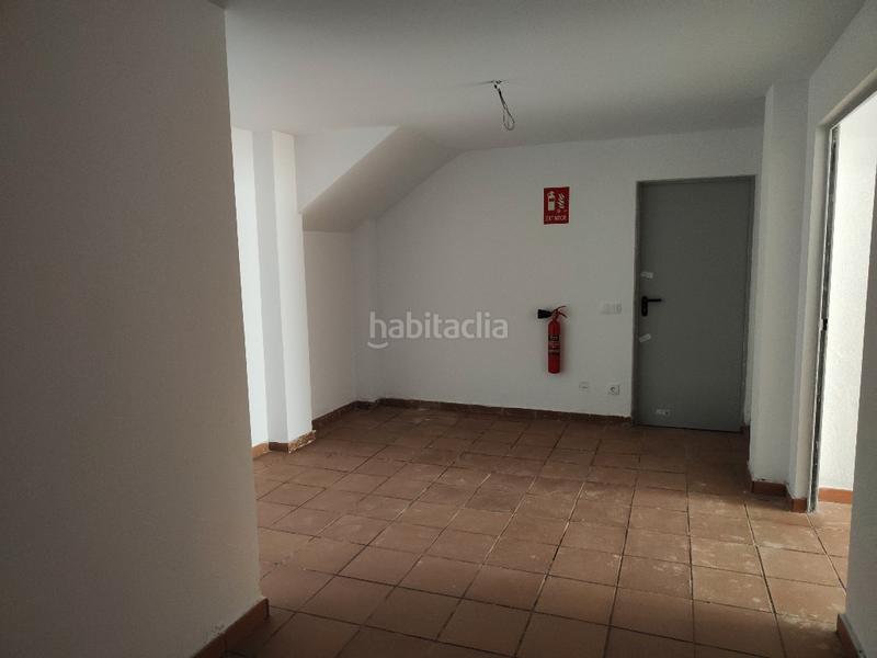 Foto de73eaa3-493a-4003-916d-56774430f076. Casa aparellada a Olèrdola