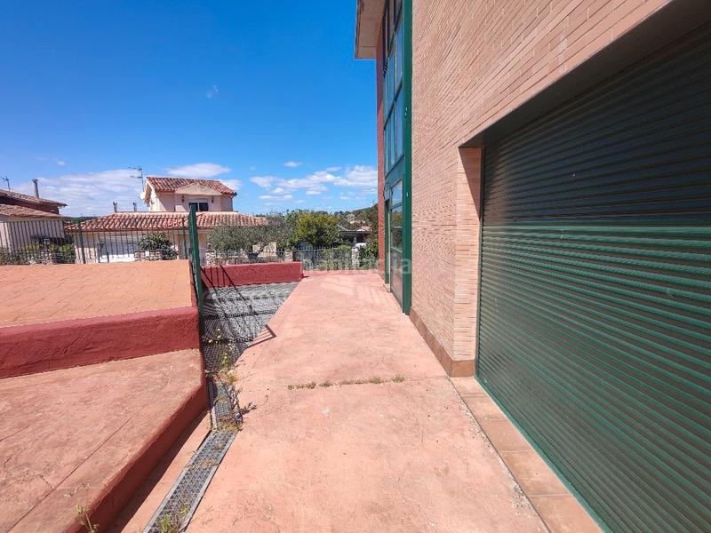 Foto de926961-e2b5-41f2-bddb-f783b3d1067d. Casa aparellada a Olèrdola