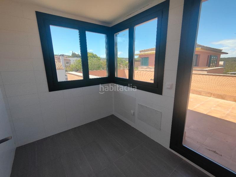 Foto f2a3bf34-da76-4fbf-9111-224e33370dff. Casa aparellada a Olèrdola