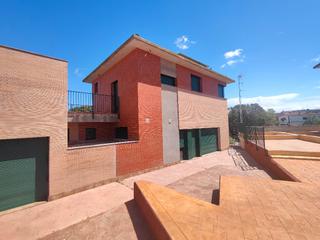 Casa aparellada a Carrer major 18. Oportunidad reformada