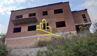 Maison à Carrer de l'illa 71. 2 viviendas a terminar
