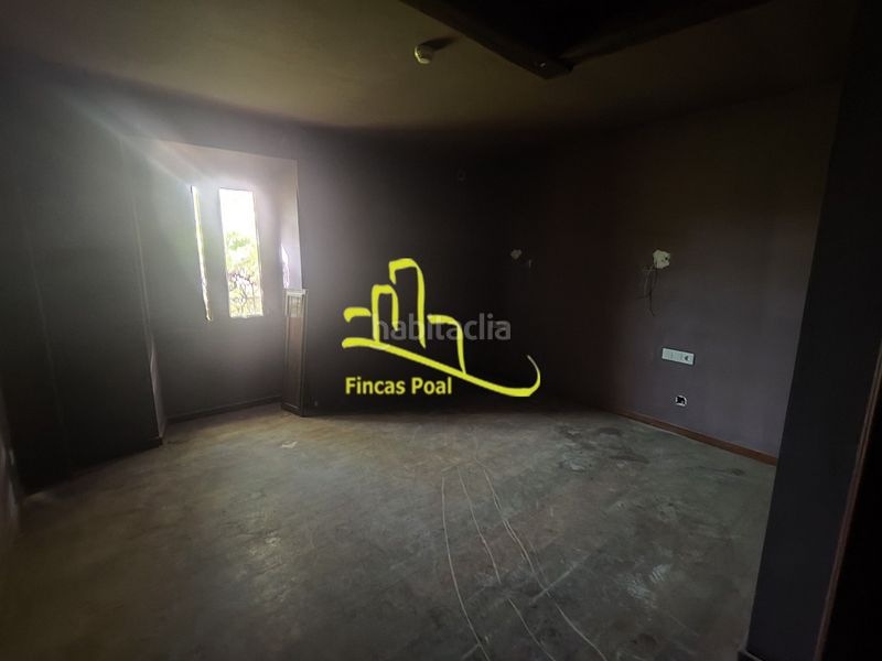 Foto cf8d6a39-2df6-4a80-ab34-158bdbea38d5. Edifici a passatge de la pau 6 a Creixell