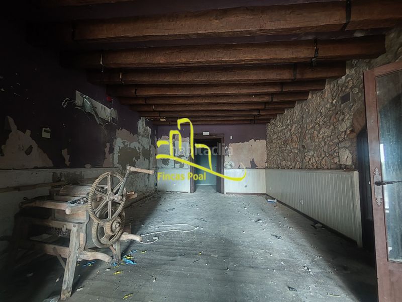 Foto da1097dc-eef7-416e-a5aa-de98308f2550. Edifici a passatge de la pau 6 a Creixell