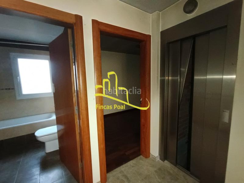 Foto 2481e43d-cc20-4d65-a9dc-8db87881d09e. Chalet con parcheggio in Matadepera