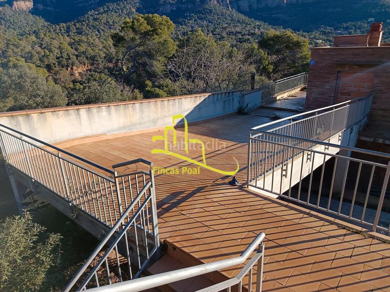 Foto efb6a6c1-a2df-41d8-947f-16b18cca8e24. Chalet con parcheggio in Matadepera