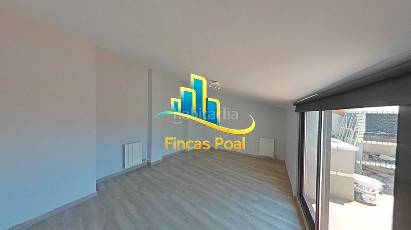 Foto cda7e015-23f2-46e0-9a85-c8d09d3b63f0. Dúplex amb calefacció a Centre Castelldefels
