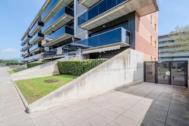 Foto d0fe2dfc-588b-4e1e-be47-779af0e40239. Dúplex propiedad en venta edificio jardí del mar en Sant Antoni de Calonge