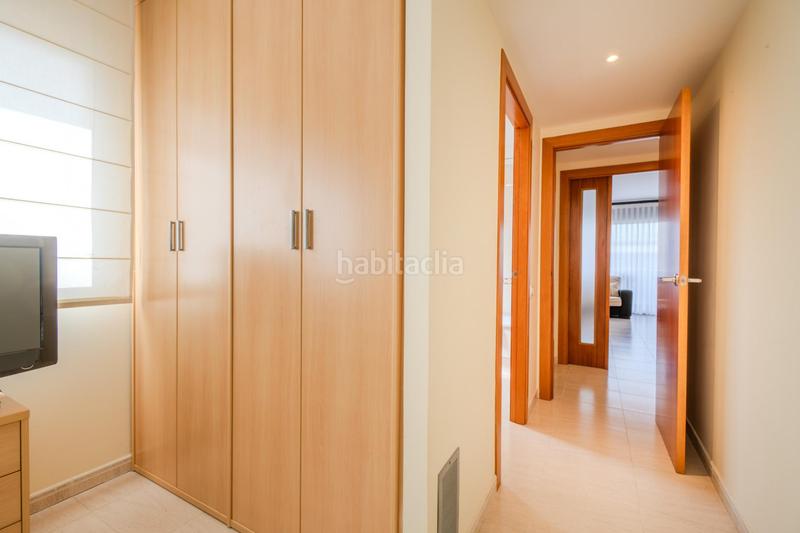 Foto f0256aaf-2133-42a2-b40e-cd02eb6f7c32. Dúplex propiedad en venta edificio jardí del mar en Sant Antoni de Calonge