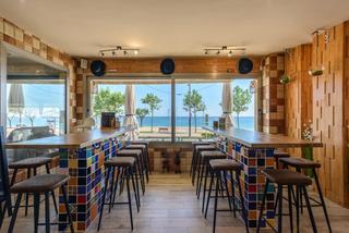Local commercial à Platja Gran. Local comercial en venta en primera línea de mar  palamós