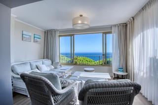 Apartamento  De parís. Exclusivo apartamento con encanto y vistas al mar en una prestig