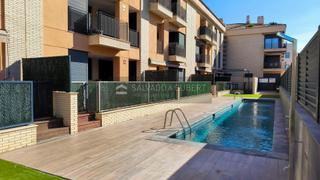 Appartement  President macià 92. Apartamento en planta baja con amplia terraza y piscina comunita