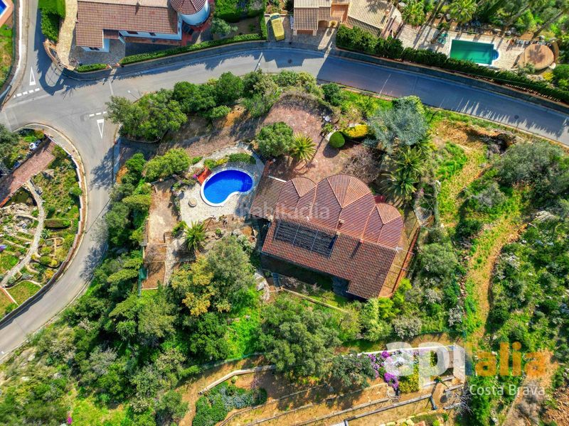 Foto a2e0fe9a-1584-4d61-aaef-b3b732549c0d. Xalet amb calefacció aparcament piscina a Cabanyes-Mas Ambrós-Mas Pallí Calonge