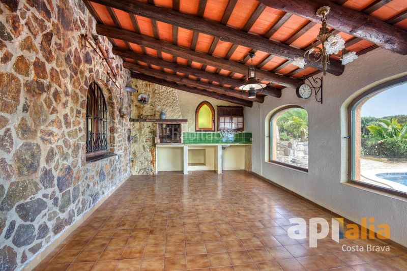 Foto ce350bec-3053-4986-b848-454d01317c00. Xalet amb calefacció aparcament piscina a Cabanyes-Mas Ambrós-Mas Pallí Calonge