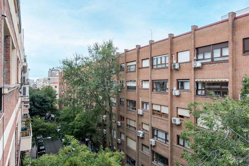 Foto 03a0bc85-47f9-4a17-a377-448528881700. Pis amb calefacció aparcament a Gaztambide Madrid