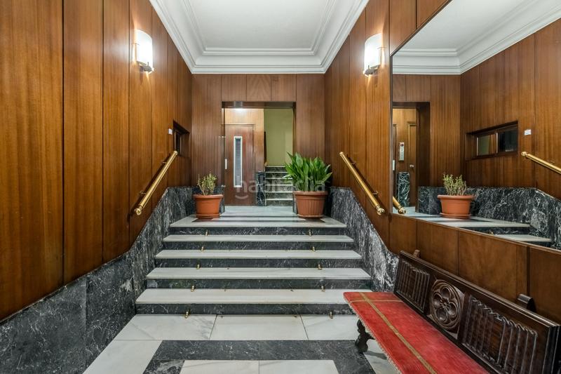 Foto b2577f17-d415-4999-ab0e-4c43470a3460. Pis amb calefacció aparcament a Gaztambide Madrid