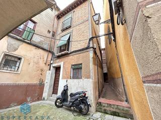 Casa  Merced. Casa unifamiliar en venta en casco antiguo