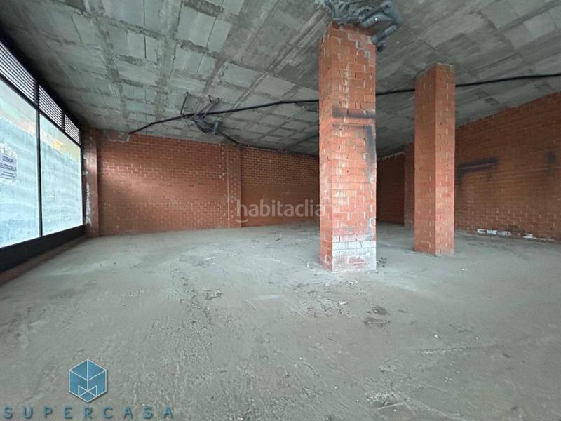 Foto 196aec8f-0a3f-4604-97f0-c5ca7bb9a12c. Locale commerciale in Mora