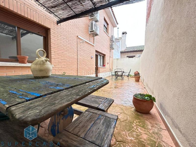 Foto e7774c23-75e4-4f8f-bd81-29a33b7e7565. Casa adossada amb calefacció aparcament a Puebla de Montalbán (La)