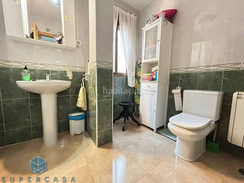 Foto f8a91294-5321-4c4d-b0f8-7d75c122ce3e. Casa adossada amb calefacció aparcament a Puebla de Montalbán (La)