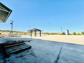 Alquiler Solar industrial en Azucaica. Oficina en alquiler en azucaica45008