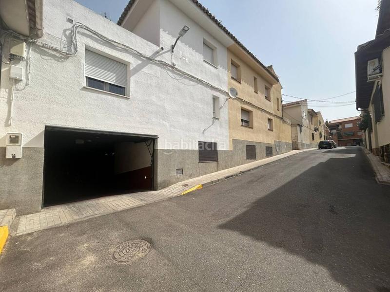 Foto 0d58c37b-f7c3-4976-9cb8-85955a69200b. Parking voiture dans Olías del Rey