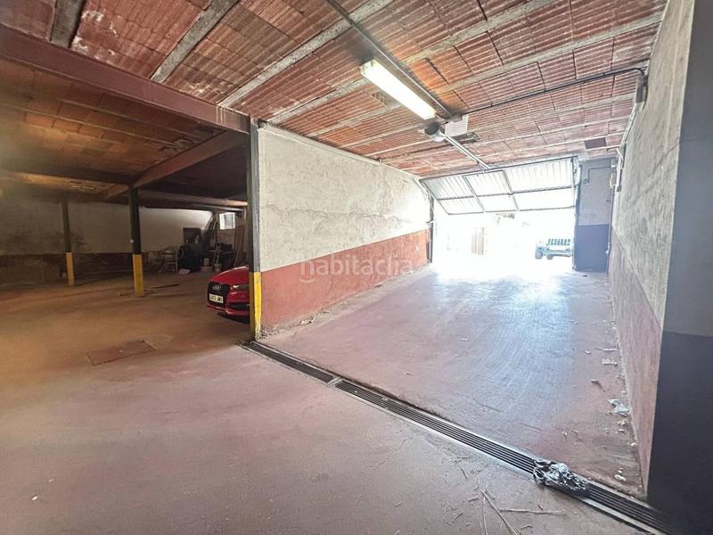 Foto 24cb8990-448f-4276-a55f-50bc3b241f91. Parking voiture dans Olías del Rey